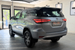 Toyota Fortuner 2022 4/2 AT - Image 2