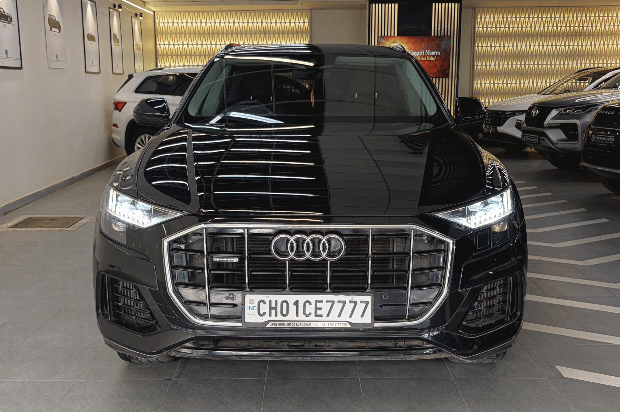 1 Audi Q8 2021 - Image 1