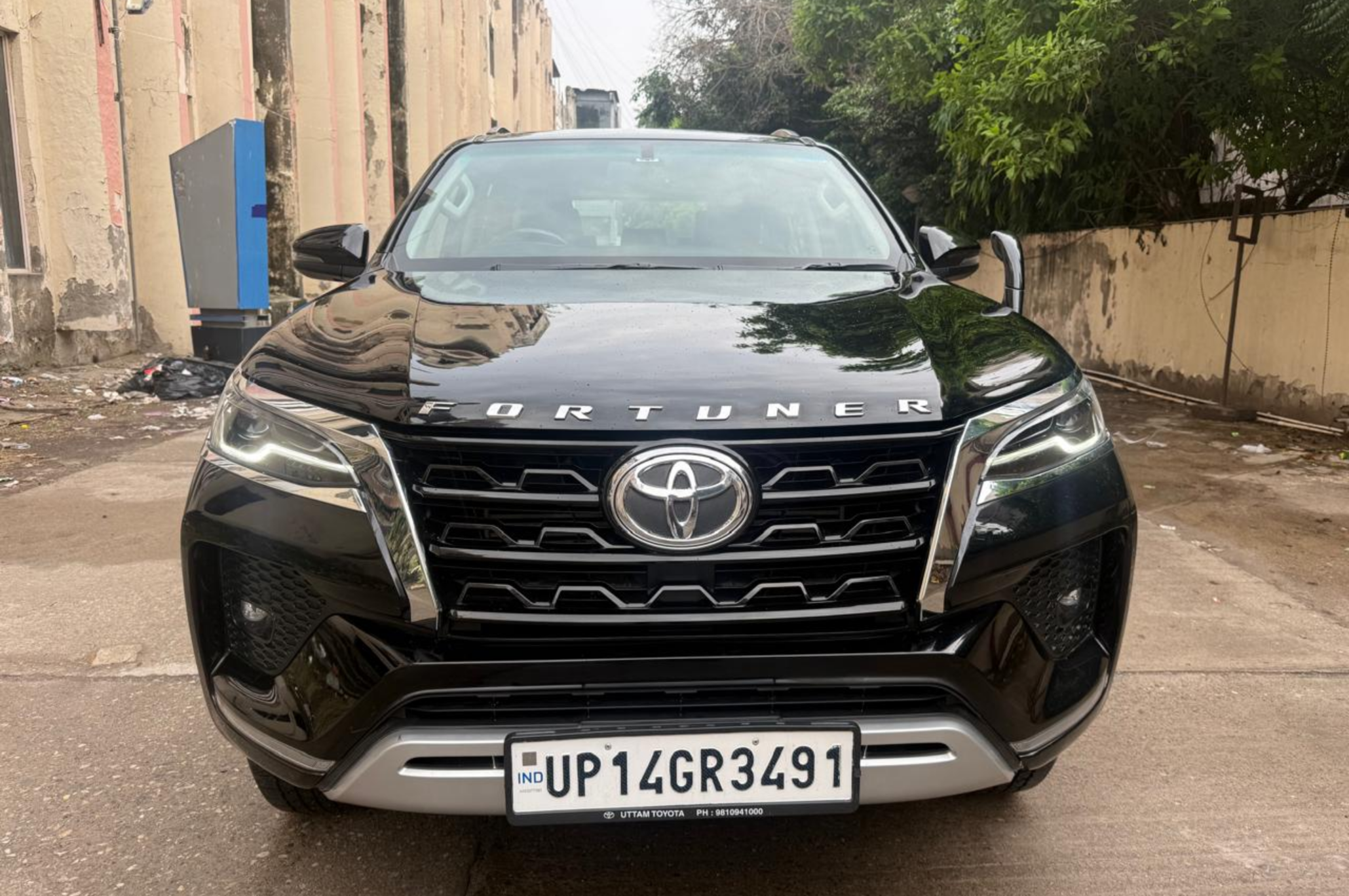 1 2025 Toyota Fortuner 4x2 Diesel Automatic - Image 1
